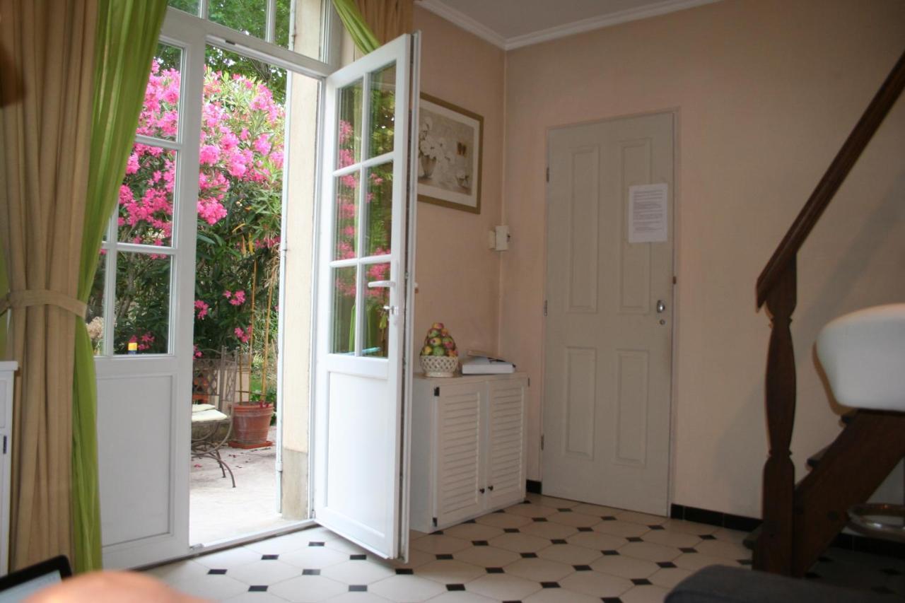 אפרטהוטל אביניון Le Petit Palais Maisonnette מראה חיצוני תמונה